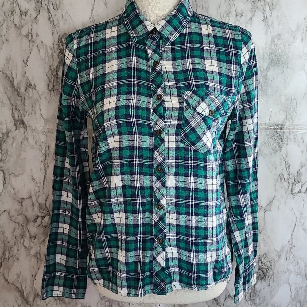 Check & Stripe plaid flannel size medium